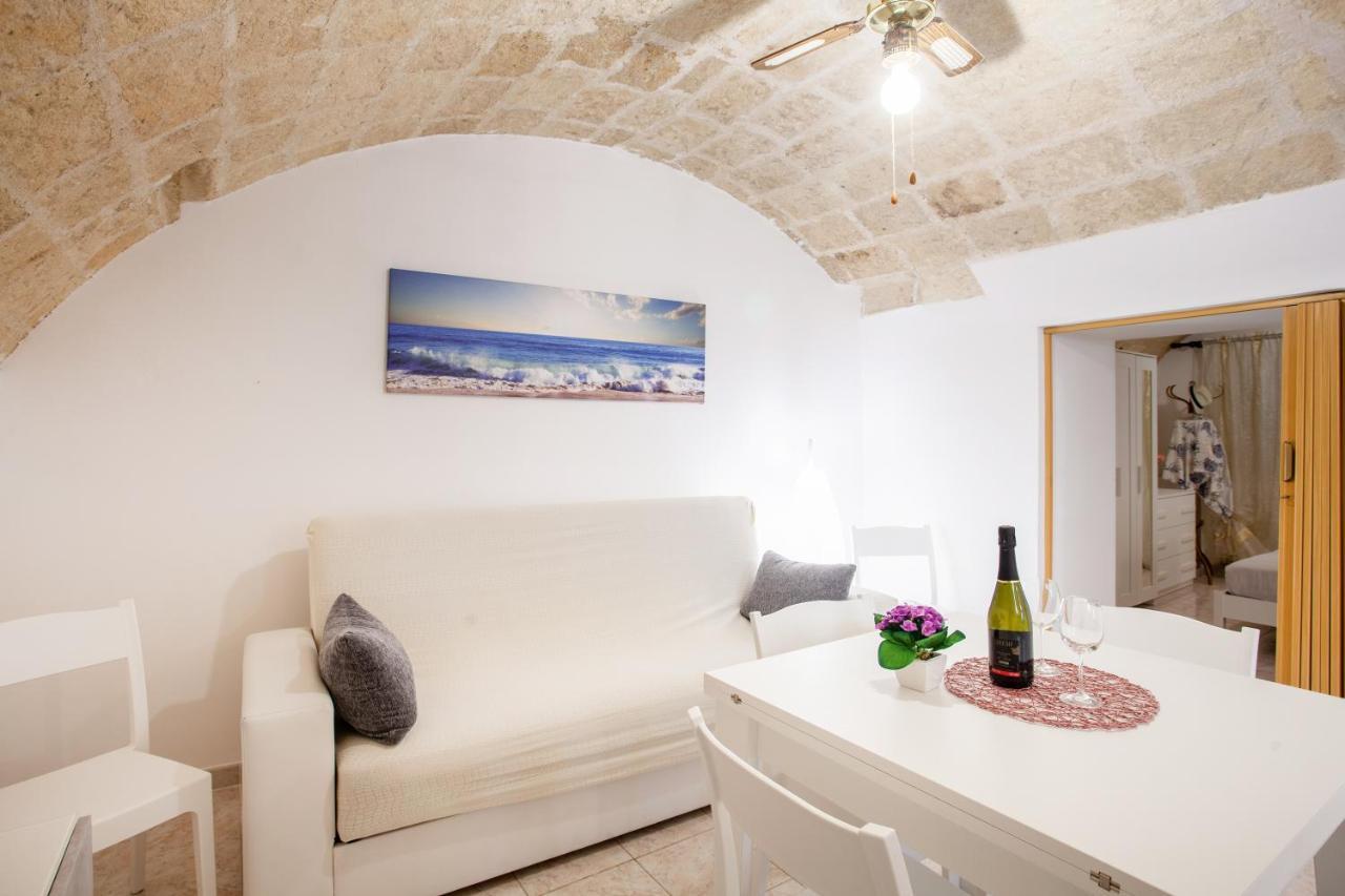 Monopoli Heartbeat - Apartment 200M From Sea Exterior photo
